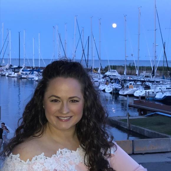 Meet your Posher, Colleen - Picture 1 of 1